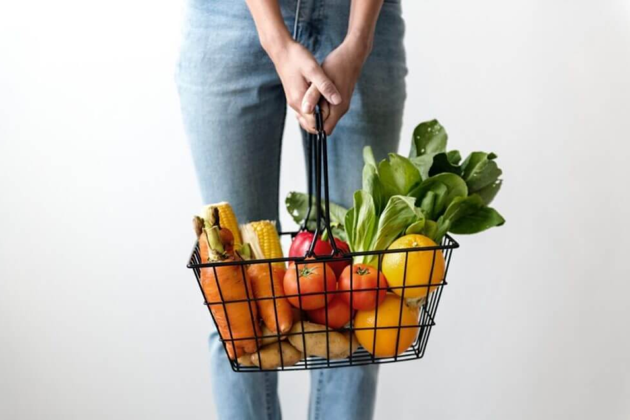 Fruits and Vegetables Dogs Can and Can't Eat